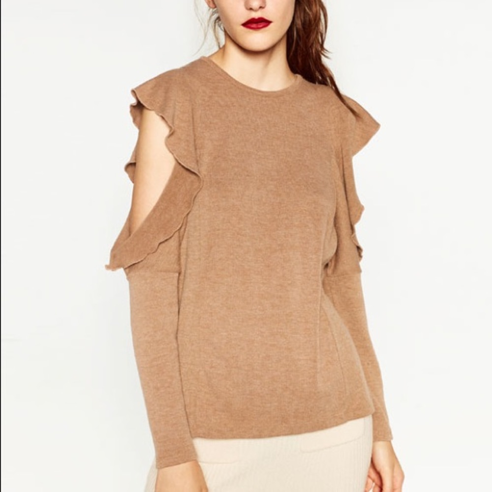 Zara open shoulder sweater sz M